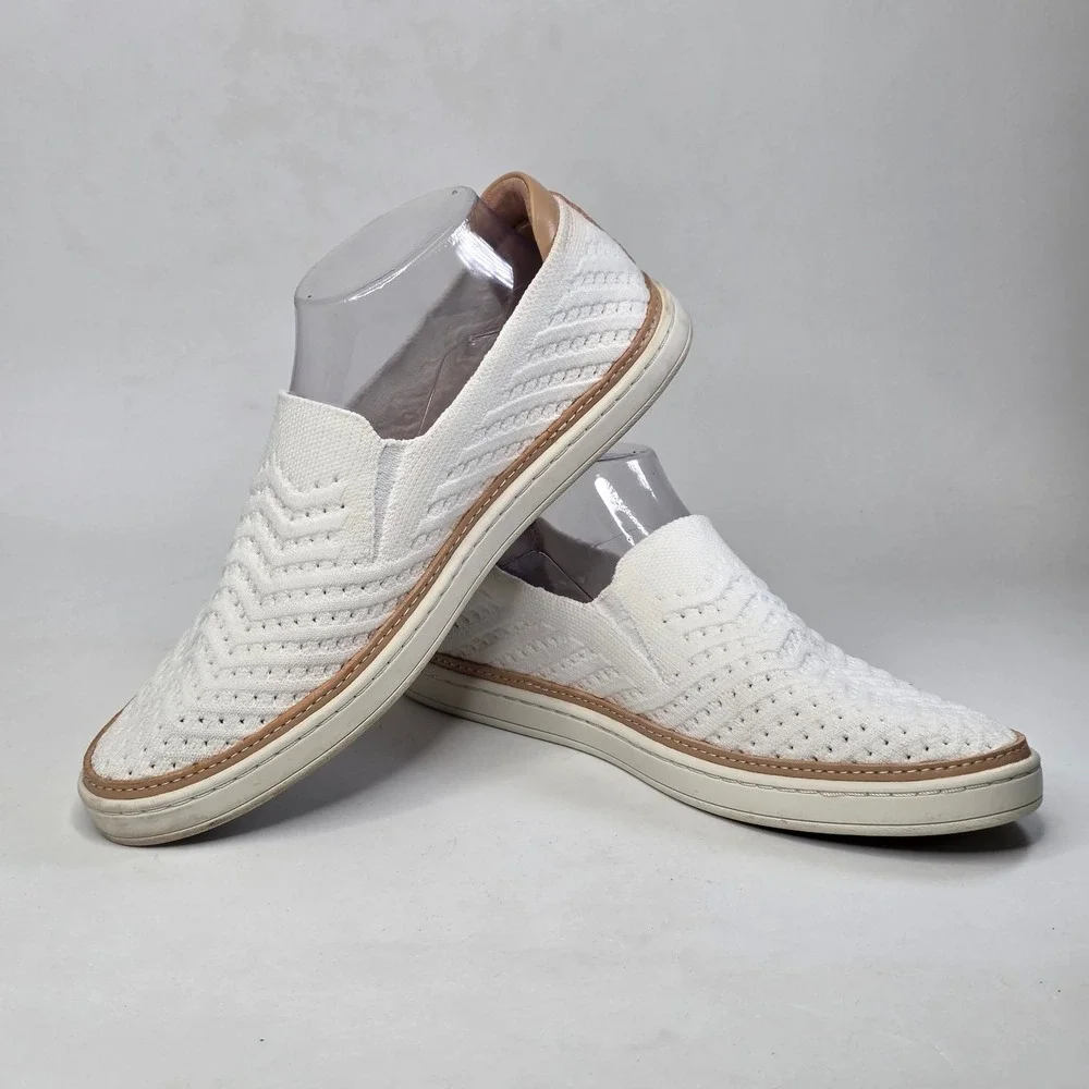 UGG Sammy Chevron Sneakers Women's 9 White Knit Slip-On Casual Breathable Shoes